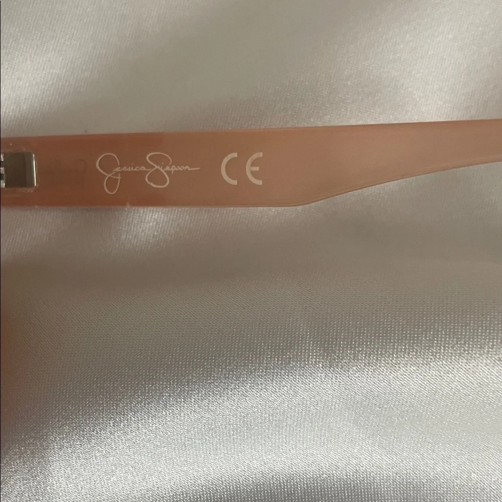 Jessica Simpson Peach Translucent Round Sunglasses with Gold Bridge